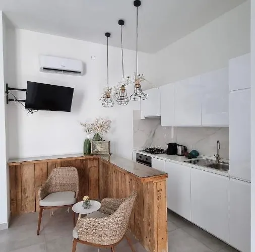 Dimora Giusti Bed and Breakfast *